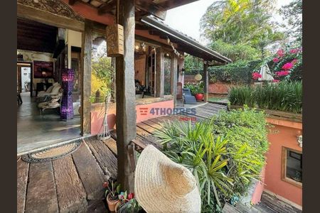 5_photo/94cfaaa1a7.94c879028f7e7ff5-ATLAS-8cbfd015-4f4d-4c43-9a4d-08837300e9c8.jpg de casa à venda com 5 quartos, 334m² em Granja Viana, Cotia