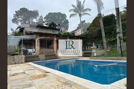 12_photo/94cfaaa1b1.c1051c59262f296e-ATLAS-96da3a5b-ad32-4934-aeff-d7d0b1d70a3a.jpg de casa à venda com 4 quartos, 350m² em Chácaras dos Lagos, Cotia