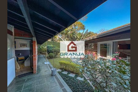 3_photo/94cfaaa1b7.3714cccd63f8fe2d-ATLAS-bca13ce1-874d-47b8-aa59-3e2cf7af9dfa.jpg de casa à venda com 4 quartos, m² em Chácaras dos Lagos, Cotia