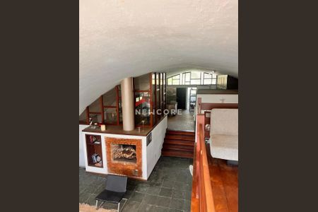 5_photo/94cfaaa1b7.93b8fa184532727f-ATLAS-76ae3d07-b232-4566-ae70-d7ee2d9c97a0.jpg de casa de condomínio à venda com 1 quarto, 253m² em Vila Santo Antonio de Carapicuiba, Cotia
