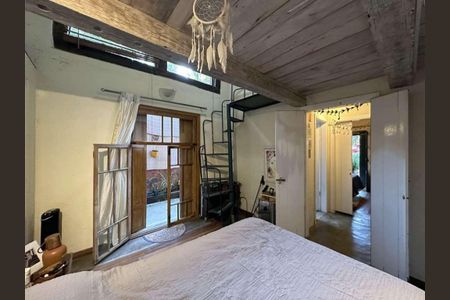 48_photo/94cfaaa1bb.8ca146e4695ff152-ATLAS-0df59f19-0162-48f2-a409-687d82f08da2.jpg de casa à venda com 5 quartos, 334m² em Vila Santo Antonio de Carapicuiba, Cotia