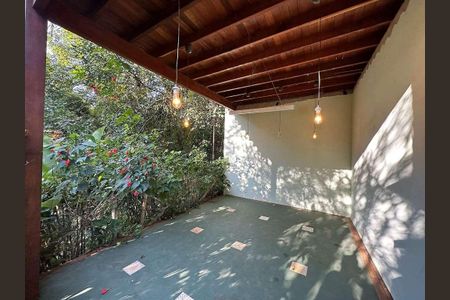 26_photo/94cfaaa1bb.8ca146e4695ff152-ATLAS-15bdb293-c576-4338-bb23-7d5a7ceb4db3.jpg de casa à venda com 5 quartos, 334m² em Vila Santo Antonio de Carapicuiba, Cotia