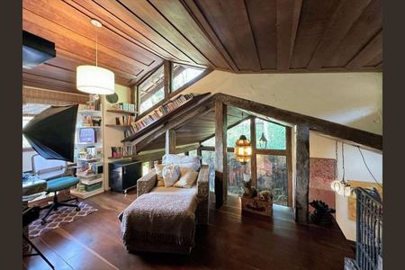 45_photo/94cfaaa1bb.8ca146e4695ff152-ATLAS-4fad2c03-a6a8-44b3-8a3f-7934145259a1.jpg de casa à venda com 5 quartos, 334m² em Vila Santo Antonio de Carapicuiba, Cotia