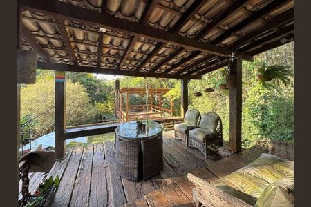 17_photo/94cfaaa1bb.8ca146e4695ff152-ATLAS-9c754b11-9dbf-476b-b0ef-42e24ecacde7.jpg de casa à venda com 5 quartos, 334m² em Vila Santo Antonio de Carapicuiba, Cotia