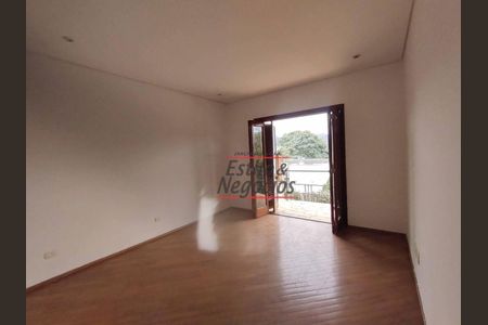 5_photo/94cfaaa1bd.826aa08d214c4ef3-ATLAS-1d449e39-fce9-4a62-bb32-dc12e936dc0b.jpg de casa à venda com 4 quartos, 300m² em Vila Santo Antônio, Cotia