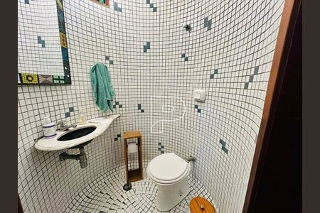 5_photo/94cfaaa1cb.ee31d1fd9df23408-ATLAS-3d75d5c1-b755-49dd-a2b4-1287399a3246.jpg de casa à venda com 4 quartos, 280m² em Parque Silvino Pereira, Cotia