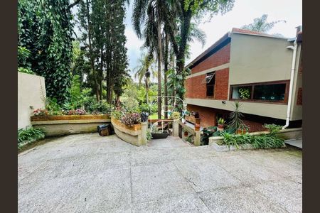 47_photo/94cfaaa1cb.ee31d1fd9df23408-ATLAS-a11b6804-e46c-4db6-a528-1dfd59551882.jpg de casa à venda com 4 quartos, 280m² em Parque Silvino Pereira, Cotia