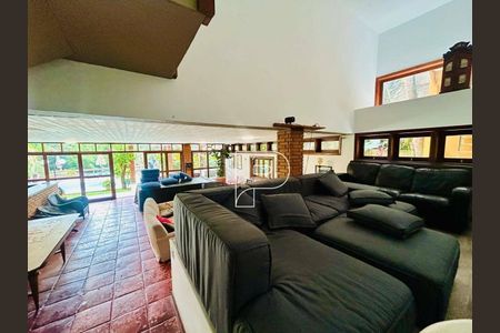 10_photo/94cfaaa1cb.ee31d1fd9df23408-ATLAS-ba570927-3a5f-46bb-b172-2ee0b6fff38d.jpg de casa à venda com 4 quartos, 280m² em Parque Silvino Pereira, Cotia