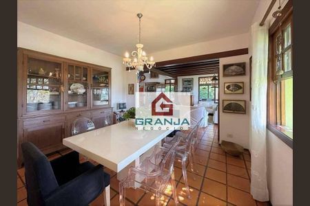 11_photo/94cfaaa1e9.01061cb6ad72014f-ATLAS-156bf8d5-3658-449f-9cfc-449bb195fc6e.jpg de casa à venda com 5 quartos, 414m² em Vila Santo Antônio, Cotia