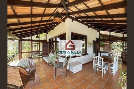 17_photo/94cfaaa1e9.01061cb6ad72014f-ATLAS-8d2f63df-6464-4ac4-bb24-5855e5551466.jpg de casa à venda com 5 quartos, 414m² em Vila Santo Antônio, Cotia
