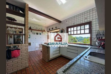 24_photo/94cfaaa1e9.01061cb6ad72014f-ATLAS-c4c8db89-4e43-4bf1-95e3-d29926658507.jpg de casa à venda com 5 quartos, 414m² em Vila Santo Antônio, Cotia