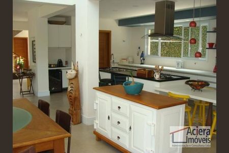 11_photo/94cfaaa321.2f15d505e37c7ac5-ATLAS-18788c1e-73c2-4620-9f3c-e1b4cfde3e28.jpg de casa à venda com 4 quartos, 421m² em Vila Santo Antônio, Cotia