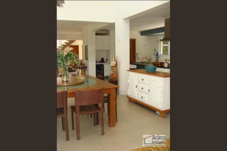 5_photo/94cfaaa321.2f15d505e37c7ac5-ATLAS-e2b6e7c2-9894-4949-9445-ccadefc5f433.jpg de casa à venda com 4 quartos, 421m² em Vila Santo Antônio, Cotia