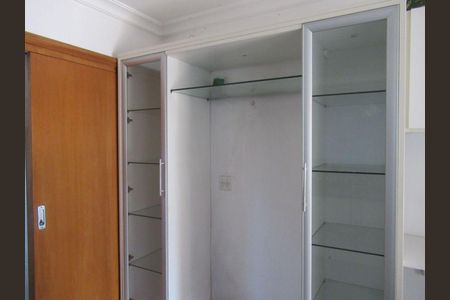 7_photo/94cfaaa341.488d9430527a71af-ATLAS-7a9bd496-ca9b-4110-8821-bdc656d8475c.jpg de casa de condomínio à venda com 4 quartos, 300m² em Vila Santo Antônio, Cotia