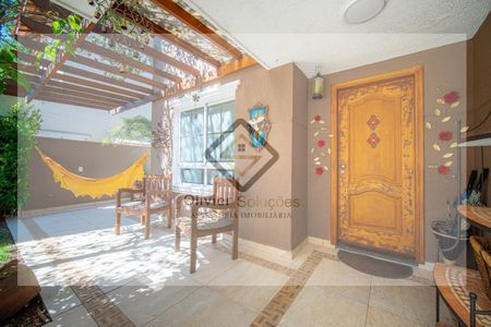 12_photo/94cfaaa341.71271b3d96989cd2-ATLAS-63fc3c53-9e0d-4e58-807e-696e776341b9.jpg de casa à venda com 4 quartos, 385m² em Vila Santo Antônio, Cotia