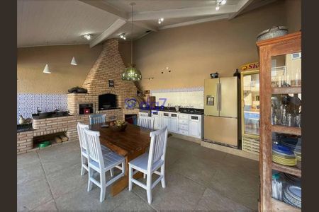 35_photo/94cfaaa36f.1c00c1da58af8ccc-ATLAS-33cc3796-60f4-486d-bb43-ce671b2668ef.jpg de casa à venda com 5 quartos, 610m² em Vila Santo Antonio de Carapicuiba, Cotia