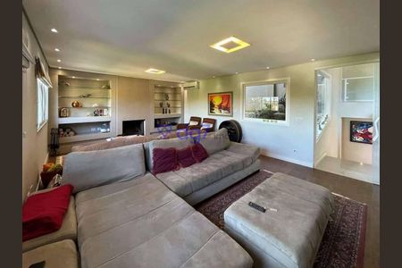 20_photo/94cfaaa36f.1c00c1da58af8ccc-ATLAS-8844f9e2-a7c1-4554-9e31-23a0e0a038e2.jpg de casa à venda com 5 quartos, 610m² em Vila Santo Antonio de Carapicuiba, Cotia