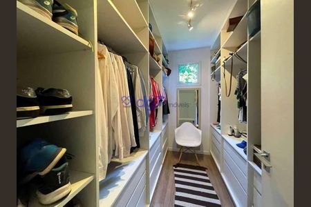 25_photo/94cfaaa36f.1c00c1da58af8ccc-ATLAS-8e8e15f7-bcef-4e14-85b6-b0f5f9d54321.jpg de casa à venda com 5 quartos, 610m² em Vila Santo Antonio de Carapicuiba, Cotia