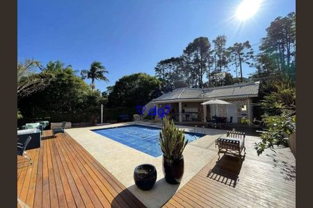 12_photo/94cfaaa36f.1c00c1da58af8ccc-ATLAS-a0d20e7b-5ce3-495c-a60c-cc491e64c54b.jpg de casa à venda com 5 quartos, 610m² em Vila Santo Antonio de Carapicuiba, Cotia