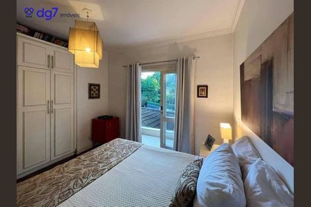 10_photo/94cfaaa36f.9c2c0d80f207ce13-ATLAS-01cad101-3f10-4315-990d-0e71f38e2e10.jpg de casa à venda com 4 quartos, 496m² em Vila Santo Antonio de Carapicuiba, Cotia