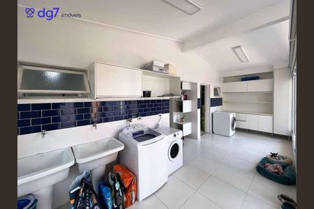 4_photo/94cfaaa36f.9c2c0d80f207ce13-ATLAS-6086a97a-8551-4193-b4ee-c809a62bdfab.jpg de casa à venda com 4 quartos, 850m² em Vila Santo Antonio de Carapicuiba, Cotia