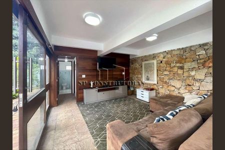 38_photo/94cfaaa36f.c89ffcb2bf51edfe-ATLAS-0d98854c-7d65-4b4e-b10b-341b2b616ff6.jpg de casa à venda com 4 quartos, 850m² em Vila Santo Antonio de Carapicuiba, Cotia