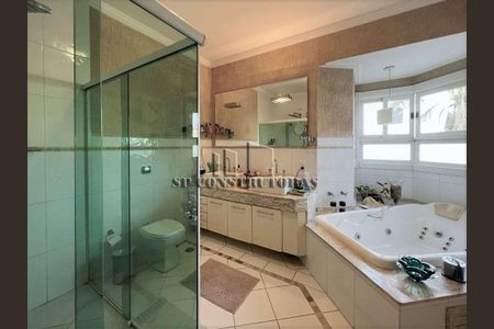 11_photo/94cfaaa36f.c89ffcb2bf51edfe-ATLAS-4436cecf-35ee-4144-b1a9-37c4ea3fb98b.jpg de casa à venda com 4 quartos, 496m² em Vila Santo Antonio de Carapicuiba, Cotia