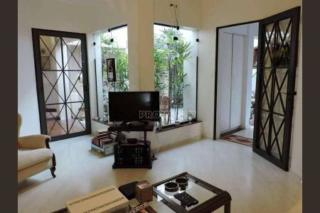 4_photo/94cfaaa373.72fc516e6ab264c7-ATLAS-d854a8e2-7dfa-42c7-b272-7d95f6f5a56e.jpg de casa à venda com 4 quartos, 1230m² em Vila Santo Antônio, Cotia