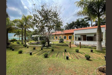 9_photo/94cfaaa393.75e2b3fb788f2d45-ATLAS-7b6cbb9e-7165-4661-a92e-5c49b572a058.jpg de casa à venda com 4 quartos, 800m² em Vila Santo Antônio, Cotia