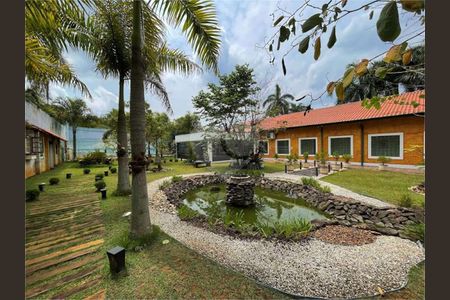 4_photo/94cfaaa393.75e2b3fb788f2d45-ATLAS-a39fcb7f-382a-4c29-8b27-e6c76ced455d.jpg de casa à venda com 4 quartos, 800m² em Vila Santo Antônio, Cotia