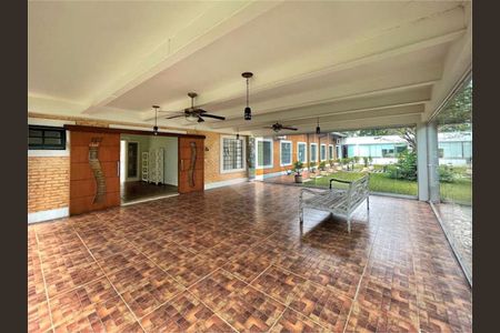 12_photo/94cfaaa393.75e2b3fb788f2d45-ATLAS-fa4cfd28-00a5-4cb9-8ceb-b1131342beab.jpg de casa à venda com 4 quartos, 800m² em Vila Santo Antônio, Cotia