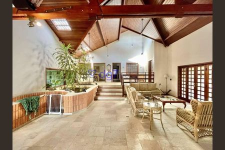 10_photo/94cfaaa3cd.79ac2e32ee4703c9-ATLAS-fe9aa708-cde3-4557-9045-bc886cb86bcc.jpg de casa à venda com 5 quartos, 923m² em Vila Santo Antonio de Carapicuiba, Cotia