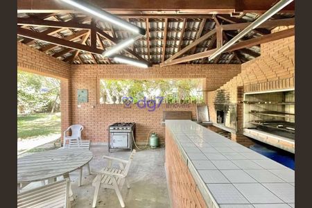 37_photo/94cfaaa3cd.ebd925ca4c361064-ATLAS-fee690d3-8078-465e-acad-2e7fef09ce5e.jpg de casa à venda com 5 quartos, 923m² em Vila Santo Antonio de Carapicuiba, Cotia
