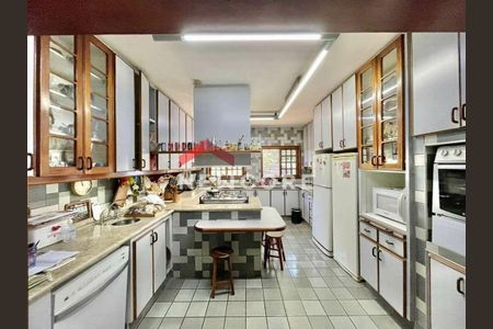 31_photo/94cfaaa3d3.d1ae08f062ab4888-ATLAS-15c20e89-8f50-4bf1-9d12-e2be107e2c21.jpg de casa à venda com 7 quartos, 923m² em Vila Santo Antônio, Cotia