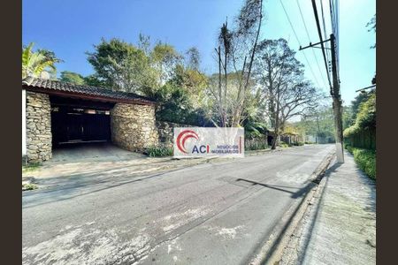5_photo/94cfaaa3d3.d1ae08f062ab4888-ATLAS-25c09257-9905-462c-a370-d33c1c6c954d.jpg de casa à venda com 5 quartos, 923m² em Vila Santo Antônio, Cotia