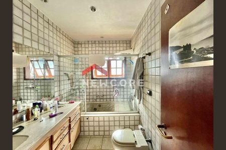 39_photo/94cfaaa3d3.d1ae08f062ab4888-ATLAS-ab88e69a-5512-4bca-b952-f85da760ff26.jpg de casa à venda com 7 quartos, 923m² em Vila Santo Antônio, Cotia