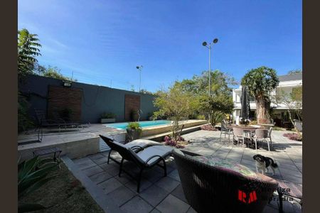 37_photo/94cfaaa3d7.1c5055e6fed10d50-ATLAS-d116cee2-131b-45b3-899b-11f84c967f32.jpg de casa para alugar com 4 quartos, 398m² em Vila Santo Antonio de Carapicuiba, Cotia