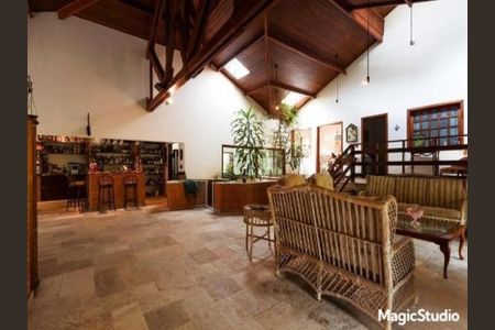 8_photo/94cfaaa3d9.833a42e394c467a8-ATLAS-c6294d1f-ffc8-4cc0-90ec-b1ef23cbacf5.jpg de casa à venda com 5 quartos, 900m² em Vila Santo Antônio, Cotia