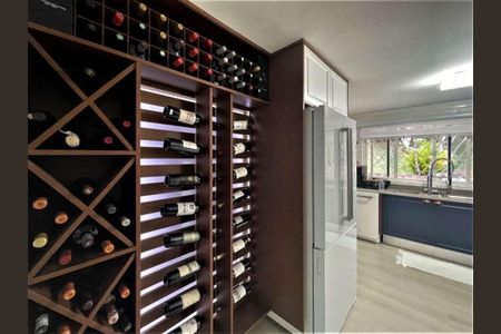 20_photo/94cfaaa3e3.5d1d6780e0822bc3-ATLAS-e1660b6e-da90-4cb6-86ba-5f8a352680c6.jpg de casa à venda com 4 quartos, 850m² em Vila Santo Antônio, Cotia