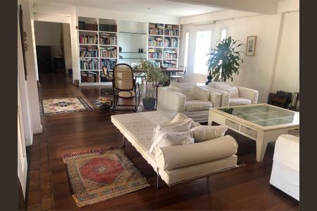 5_photo/94cfaaa3ed.494d4b1e9a15dabc-ATLAS-1ed5eacb-467c-46ae-8e54-3e756fba9af8.jpg de casa à venda com 4 quartos, 550m² em Vila Santo Antônio, Cotia