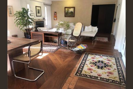 11_photo/94cfaaa3ed.494d4b1e9a15dabc-ATLAS-a9ba46b4-80ae-4a8d-8295-9adc28b9a6f5.jpg de casa à venda com 4 quartos, 550m² em Vila Santo Antônio, Cotia