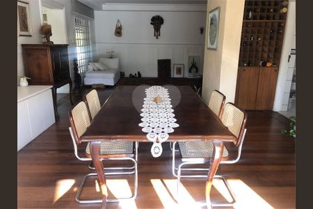 4_photo/94cfaaa3ed.494d4b1e9a15dabc-ATLAS-ee3d4b09-52ce-4b50-b743-acaf4a55695e.jpg de casa à venda com 4 quartos, 550m² em Vila Santo Antônio, Cotia