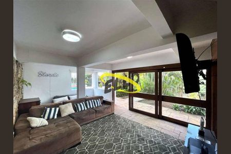 10_photo/94cfaaa3ef.d9f8130b258163b2-ATLAS-0277c314-ab4c-4918-a372-e58ff0d72347.jpg de casa à venda com 4 quartos, 850m² em Vila Santo Antônio, Cotia