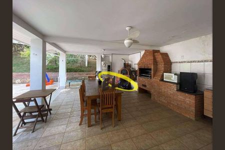 34_photo/94cfaaa3ef.d9f8130b258163b2-ATLAS-8aa4b549-438c-42b7-b60b-836705d1524b.jpg de casa à venda com 4 quartos, 850m² em Vila Santo Antônio, Cotia