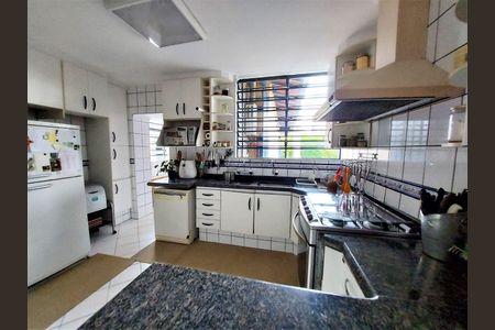 17_photo/94cfaaa3f3.6710884d60b7cc04-ATLAS-f3286062-e03e-4f2f-a646-250a4f77affe.jpg de casa à venda com 4 quartos, 439m² em Vila Santo Antônio, Cotia