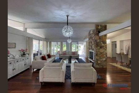 4_photo/94cfaaa3f3.8d80a7c02154ab31-ATLAS-b99f4890-2d9a-4540-8e89-a719fdcdf7d0.jpg de casa à venda com 4 quartos, 850m² em Vila Santo Antônio, Cotia