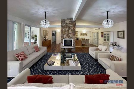 3_photo/94cfaaa3f3.8d80a7c02154ab31-ATLAS-fd4abe19-b7c0-4cf4-ab1a-bb29fe077a11.jpg de casa à venda com 4 quartos, 850m² em Vila Santo Antônio, Cotia