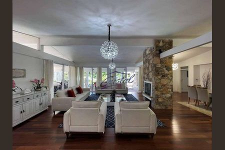 1_photo/94cfaaa3f3.f541d6c8e7c04d7e-ATLAS-027ef105-f6a4-4fba-9b0d-a3af91029990.jpg de casa à venda com 4 quartos, 850m² em Vila Santo Antônio, Cotia