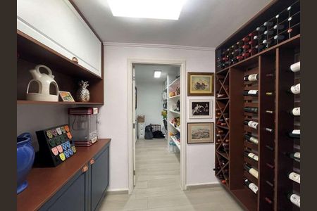 14_photo/94cfaaa3f3.f541d6c8e7c04d7e-ATLAS-3f0d8e03-e312-4ec5-97d7-b3a9277dc70f.jpg de casa à venda com 4 quartos, 850m² em Vila Santo Antônio, Cotia