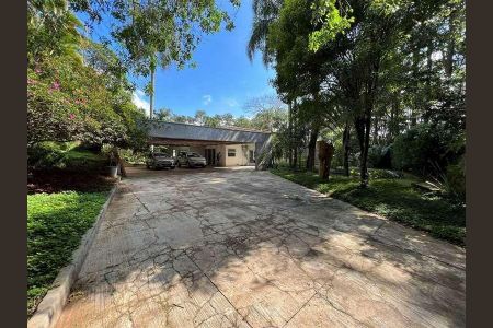 4_photo/94cfaaa3fd.194c0972f5ce0b3a-ATLAS-268f3803-1a9d-4e47-9165-5bb504806f28.jpg de casa à venda com 5 quartos, 1190m² em Vila Santo Antônio, Cotia